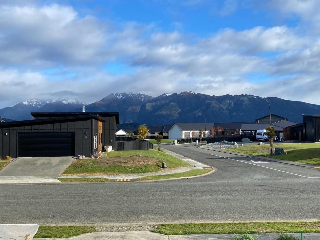 Holiday Home In Beautiful Te Anau Exterior foto